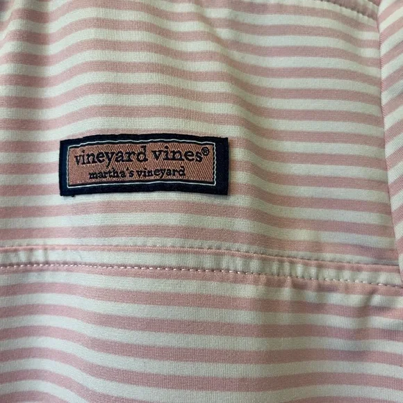 Vineyard Vines Women’s Performance Sankaty Shep
Pink Striped Shirt Size XS - Picture 4 of 12